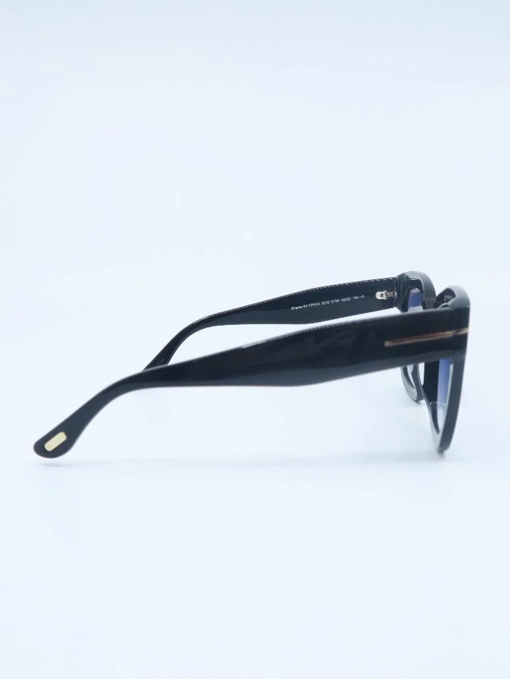 Tom Ford TF613 Eco 01W Beatrix-02 Black-Gradient, New Square Women's Sunglasses.